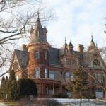 Arsitektur Bergaya Victorian: Mengenal Gaya Inggris Era Victorian - Featured Image